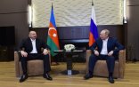 İlham Əliyev və Vladimir Putin görüşdü