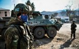 Qarabağda yataqları talayıb, silah alırlar