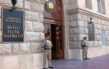 Hacıbəyovun heykəlinə ayaqqabı atanlar cəzalandırıldı