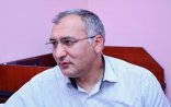 Şərif Ağayar Hacı Şahinə film çəkilməsindən danışdı: “Ona bəslənən kütləvi sevgidə daha çox cəhalət qaranlığı görürəm...”