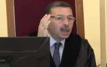 “Addım atırdın, pul istəyirdilər, pulsuz adama salam da vermirdilər”