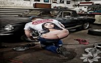 Qəribə reklam afişaları-FOTOLAR