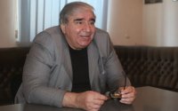 Qürbətçilərin ən çox sevdiyi şair – Elman Mustafazadə