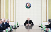 Prezident nazirlərlə müşavirə keçirdi - FOTOLAR