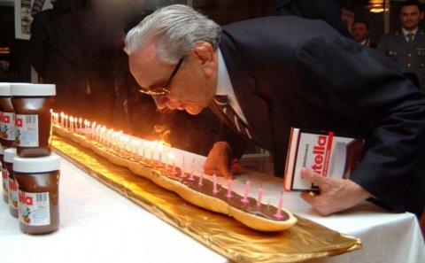 "Rafaello" və "Nutella"-nin sahibi öldü