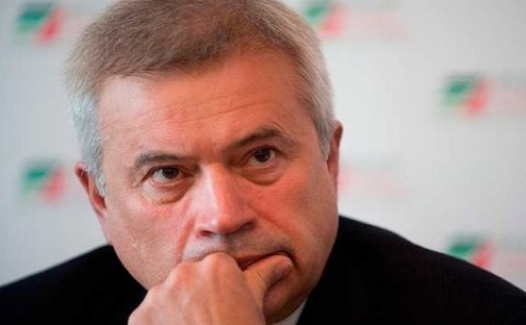 Vahid Ələkbərov yeni neft yatağı tapdı