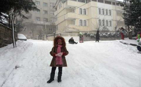 İstanbulda məktəblər bağlandı