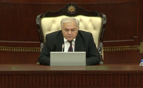 Oqtay Əsədov: “Nəyə görə yerli istehsalda qiymət artımı olmalıdır?”