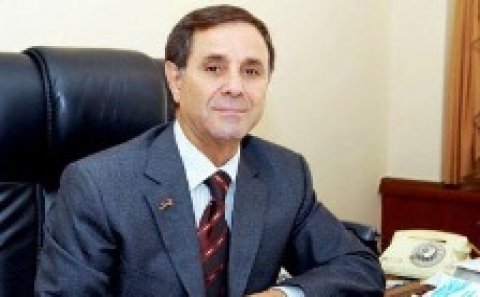 Novruz Məmmədov Ukrayna saytındakı məqaləni tənqid etdi