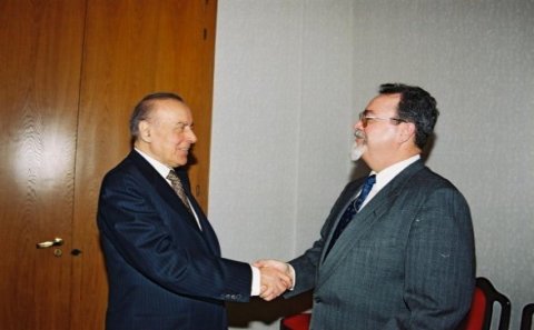 Eynulla Əli Kərimlini tülküyə bənzətdi
