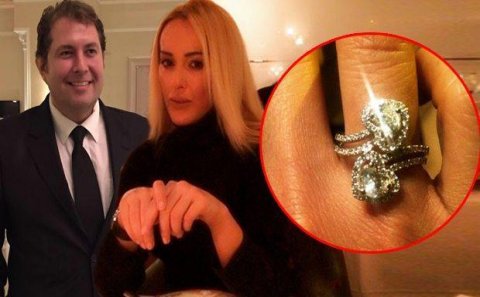İki həftə sonra nişanını qaytardı