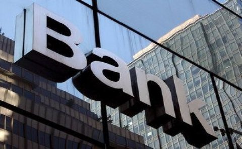 Azərbaycanda 4 bank bağlanır