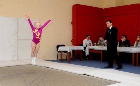Bakı Gimnastika Məktəbində batutda tullanma üzrə ilk yarışlar keçirildi (FOTO)