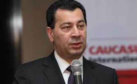 Səməd Seyidov İşçi Qrupunu müdafiə etdi