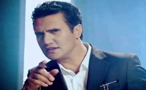 "Gənc müğənnilərə kömək olmalıyıq"
