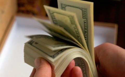 Dolların məzənnəsində kiçik dəyişiklik olub