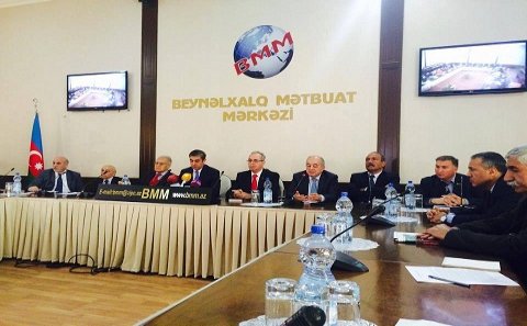 “Güney Azərbaycanda erməni vəhşiliyi” mövzusunda dəyirmi masa keçirilib