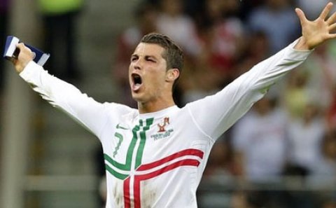 Ronaldodan zəlzələdən əziyyət çəkənlərə 7 milyon avro yardım