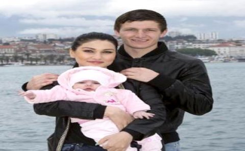 "Pulu düşünsəydim..."