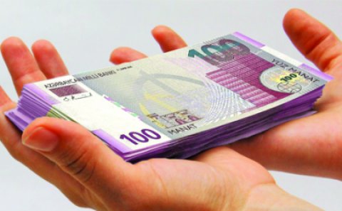 Əhali banklardakı əmanətlərini kütləvi şəkildə çıxarır