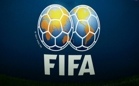 FİFA-nın vitse-prezidenti postunu tərk etdi