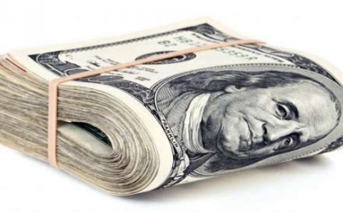Dollar ucuzlaşdı