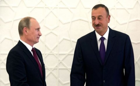 İlham Əliyev Vladimir Putini təbrik edib