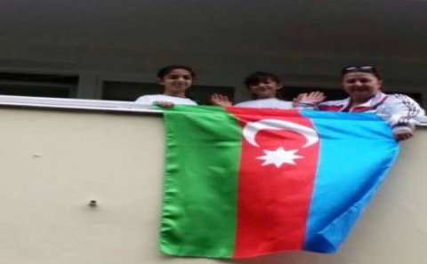 Azərbaycan bayrağı Almaniyada asıldı