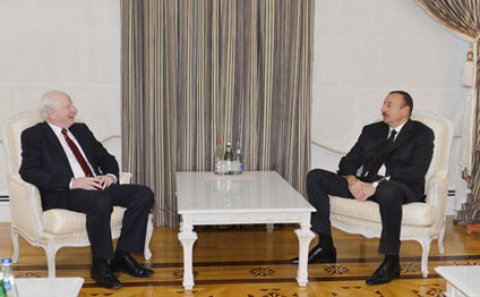 Prezident Patrik Hikkini mükafatıandırdı
