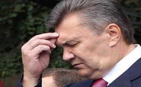 Yanukoviç prezident adından məhrum edildi