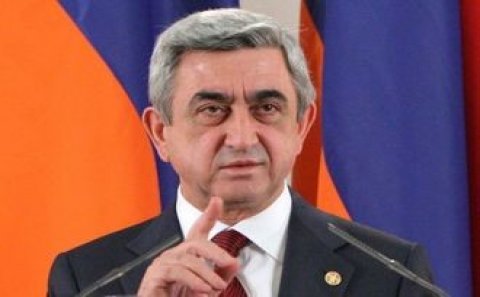 Sərksiyan geri çəkilir