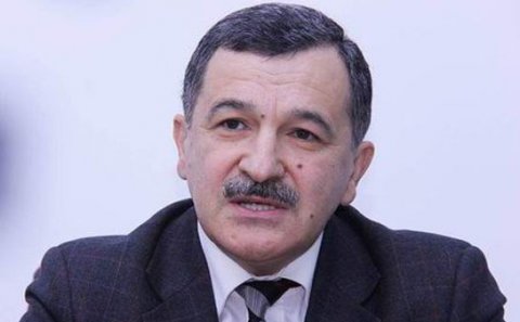 Aydın Mirzəzadə: “Andreas Qrossla Cəmil Həsənli eyni bir mərkəzdən təlimat alırlar”