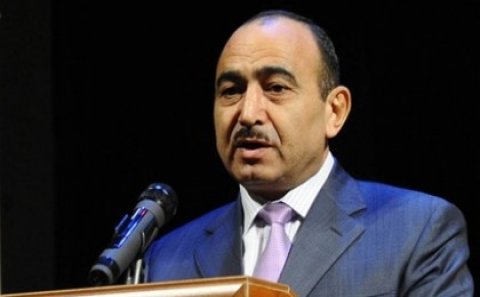 “Mən siyasi məhbus axtaranlara Mursini göstərirəm”