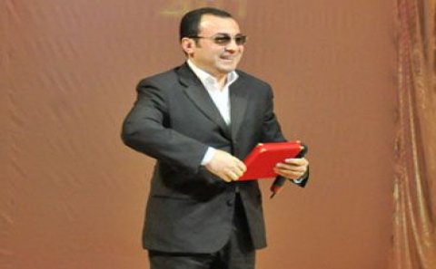 Tamaşaçını bezdirmək olmaz