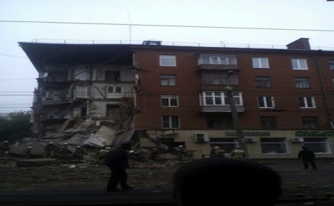 Yaşayış binası uçub - Rusiyada