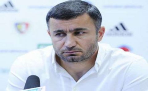 “Onu komandada saxlamağı düşünmürəm”