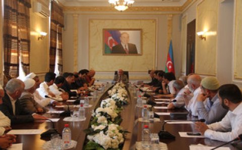 Daha 18 dini icmaya maliyyə yardımı ayrıldı