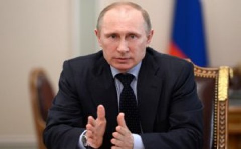 Putin müsəlmanları təbrik etdi