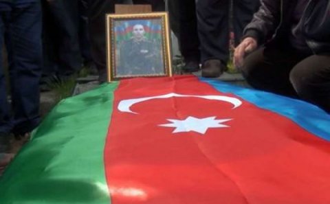 Şəhid zabitimiz yad edildi
