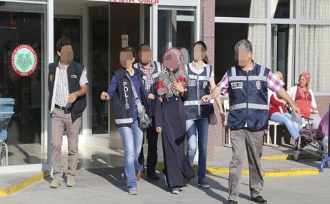 İŞİD-in qadın kamikadzesi ələ keçirildi