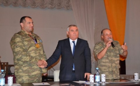 İlham Zəkiyev: “Mənim gözlərim işığı görmür, lakin…”