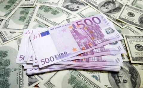 Dollar ucuzlaşdı, avro bahalaşdı