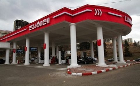 Benzin ucuzlaşdı - Gürcüstanda