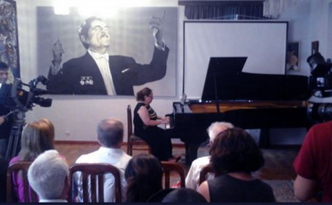 Maestro Niyazinin xatirəsi anılıb