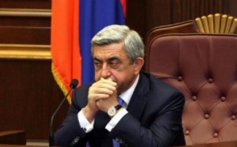 Sərkisyan konstitusiyanı dəyişir