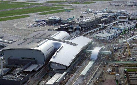 Dublin beynəlxalq hava limanı yanğından sonra uçuşları bərpa edib