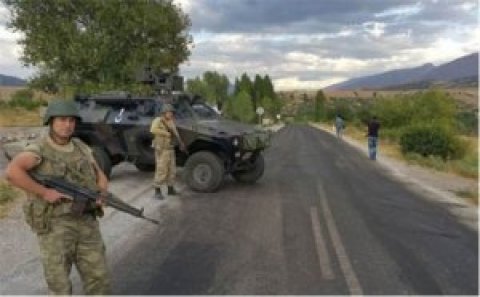 Yolu kəsən 5 PKK-çı öldürüldü