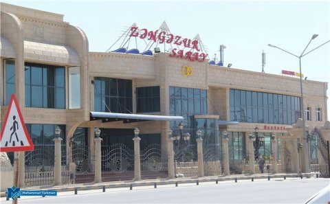 77 nəfəri zəhərləyən şadlıq evi satılır