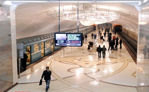 Bakı metrosunda qatarların hərəkəti dayandırıldı, ölən var