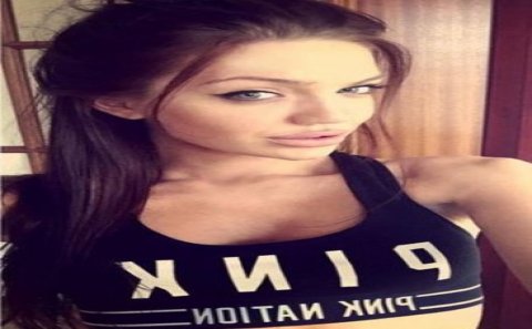 Ancelina Culiyə oxşamaq üçün...